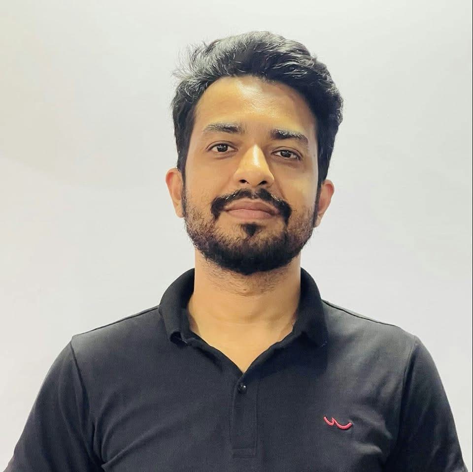 Dinesh Lohani, (BPT, MRS)